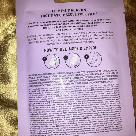 Le Mini Macaron Moisturizing Sock Foot Mask with Lavender Oil 2 SOCKS - Picture 2 of 2